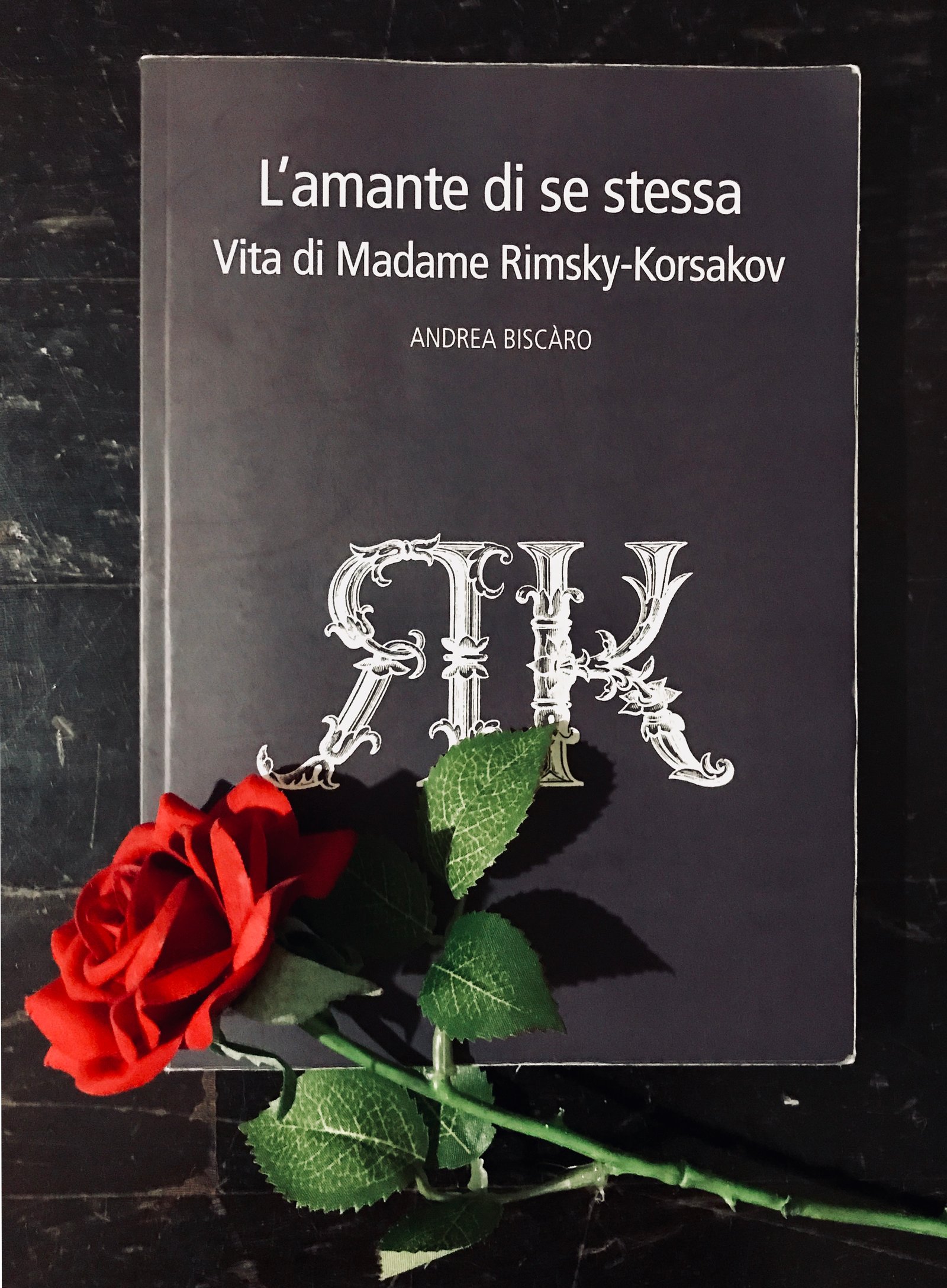 Andrea Biscaro con rosa